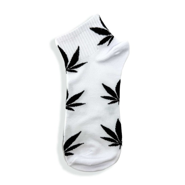 Meias brancas com folhas de cannabis pretas